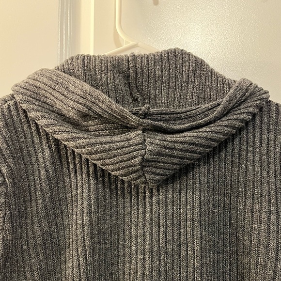 𝓡𝓲𝓫𝓫𝓮𝓭 𝓑𝓾𝓽𝓽𝓸𝓷-𝓤𝓹 𝓒𝓪𝓻𝓭𝓲𝓰𝓪𝓷 - Picture 3 of 5